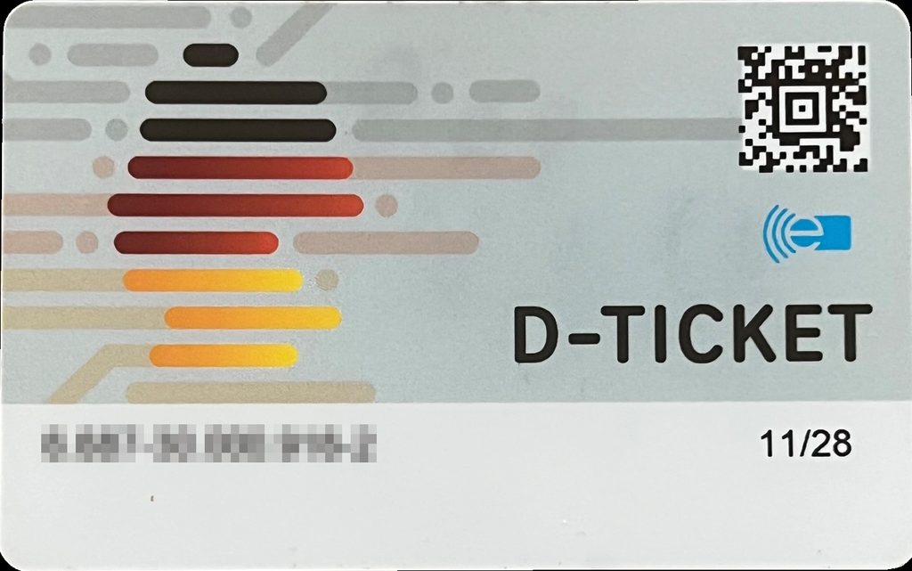 Deutschlandticket als VDV-Chipkarte, die Kartennummer ist unkenntlich gemacht